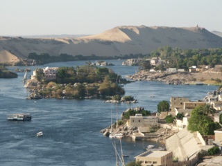 29-4-03-AE-Aswan.jpg